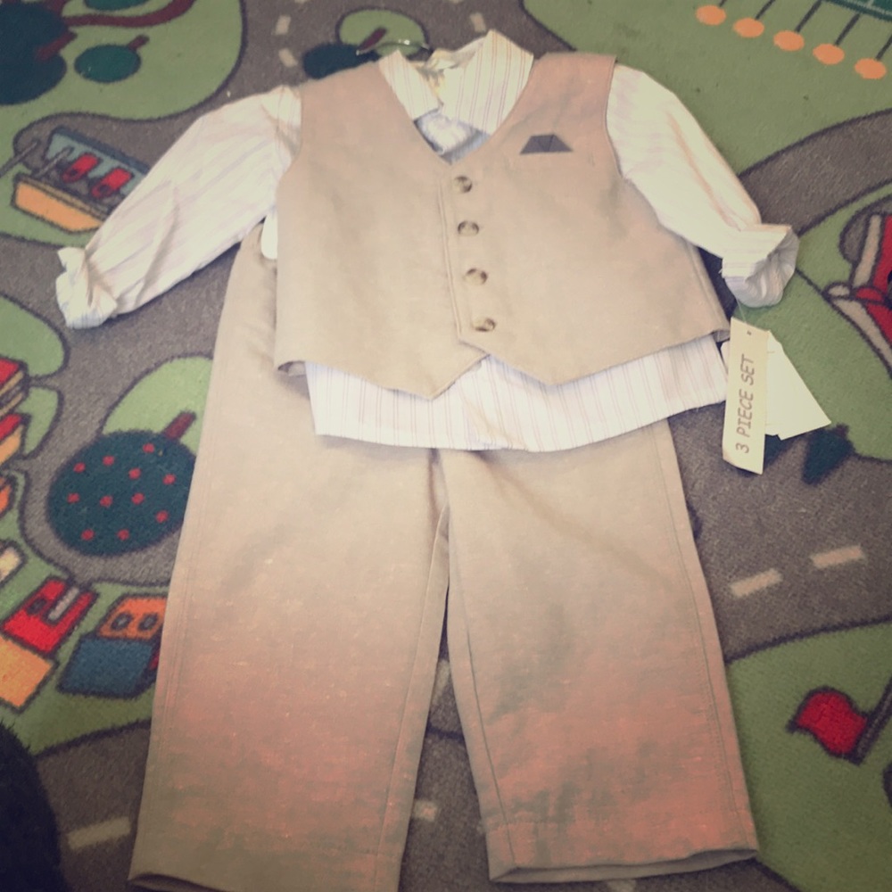 NWT 3 piece linen suit